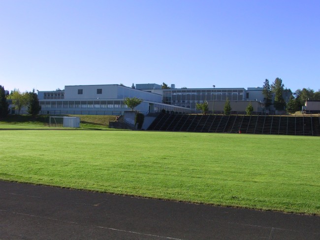 ERIC HAMBER SECONDARY SCHOOL 4 erichambersecondaryschool-1-fill-650x488