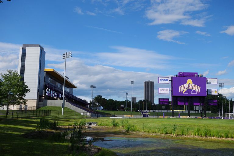 suny-albany-stadium-56a186733df78cf7726bbb75